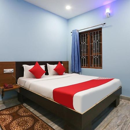 Vaccinated Staff- OYO 45958 New Castle Inn Bhubaneswar Exterior foto