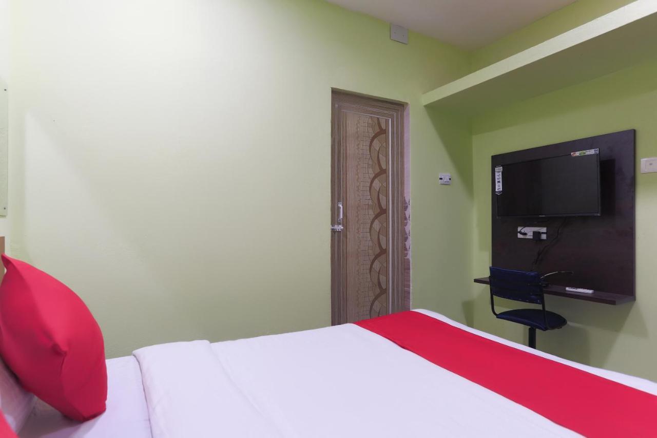 Vaccinated Staff- OYO 45958 New Castle Inn Bhubaneswar Exterior foto